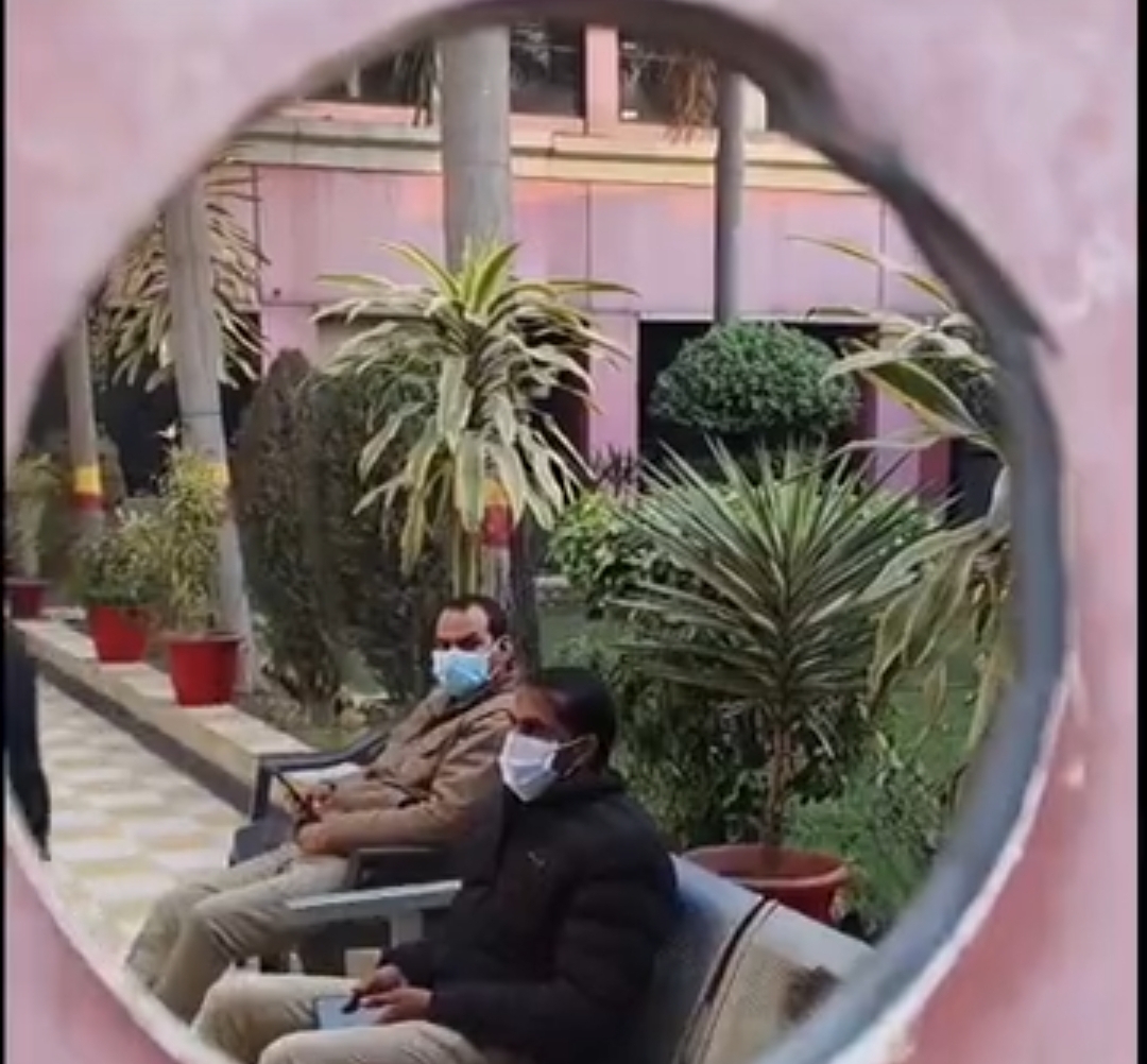 बरेली में मीट फैक्ट्री पर GST की SIB कार्रवाई, टैक्स चोरी के आरोपों में बड़े पैमाने पर जांच