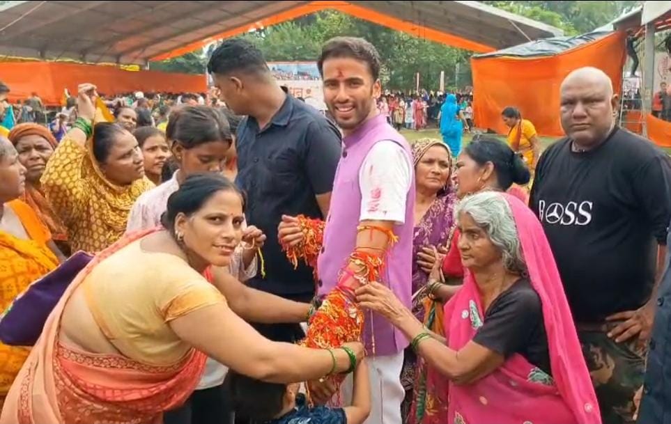 रक्षाबंधन पर बरेली क्लब में उमड़ा बहनों का सैलाब, पार्थ गौतम बोले—इतनी बड़ी भागीदारी ने रचा नया इतिहास